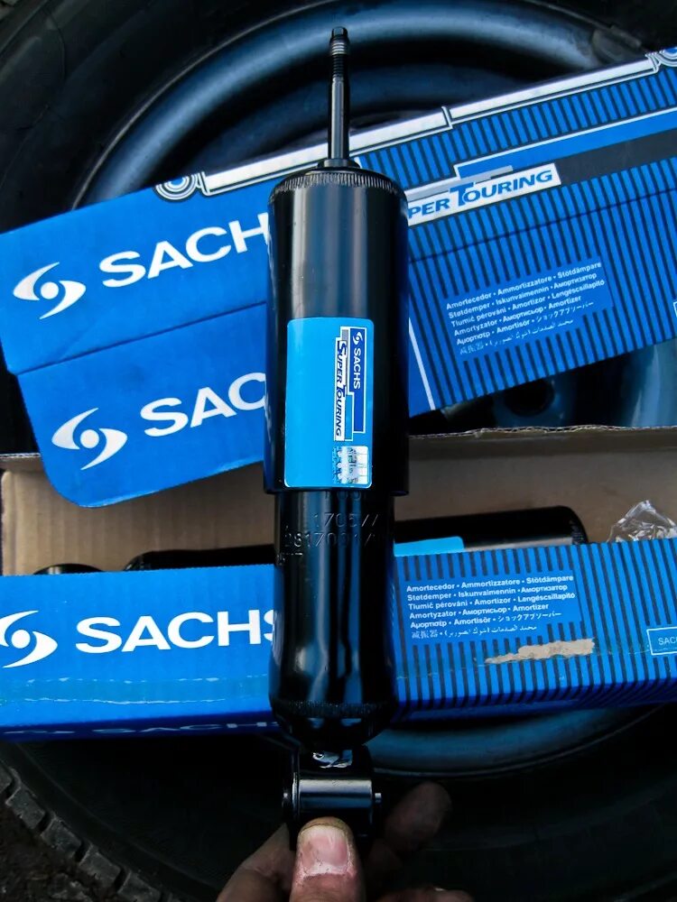 Передние амортизаторы sachs. 200954 sachs. Sachs 317582. Передние амортизаторы sachs. Амортизатор sachs 315470.
