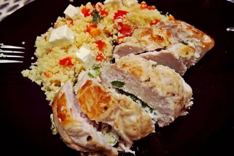 Фаршированная куриная грудка в духовке