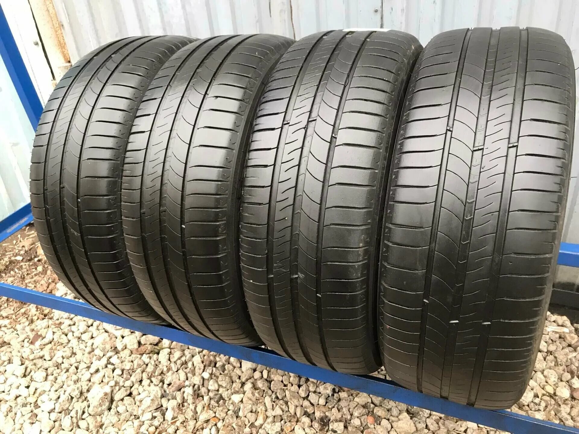 Мишлен 205 55 r16 купить летние. Michelin 205/55 r16. Michelin Energy 205/55 r16. Шины Мишлен 205/55 r16 лето. Мишлен 205/55/16 лето.