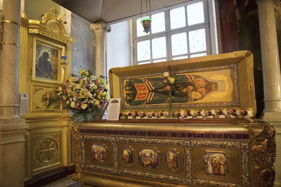 мощи в ростове. мощи димитрия ростовского. мощи святителя димитрия ростовского. дмитрий ростовский святитель мощи. обретение мощей святителя митрополита димитрия ростовского.