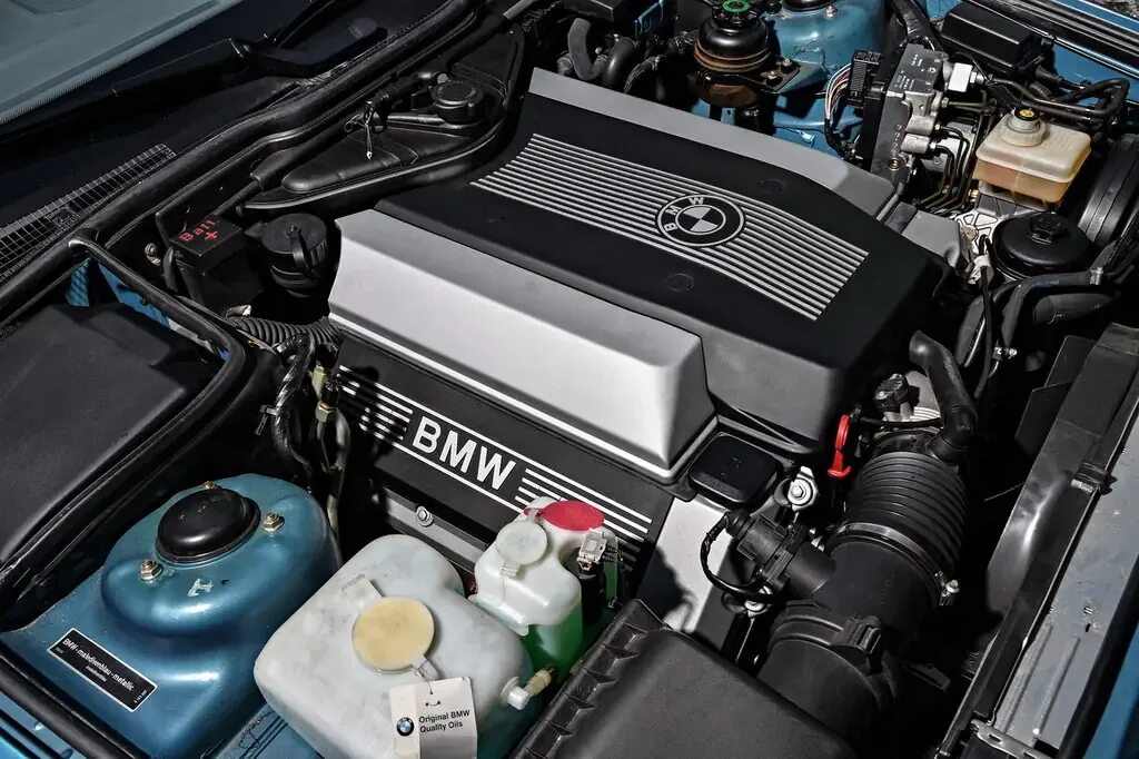 Бмв е 34 мотор. BMW e34 540 мотор. БМВ е34 м50. BMW e34 525i двигатель. BMW e34 4.4 мотор.