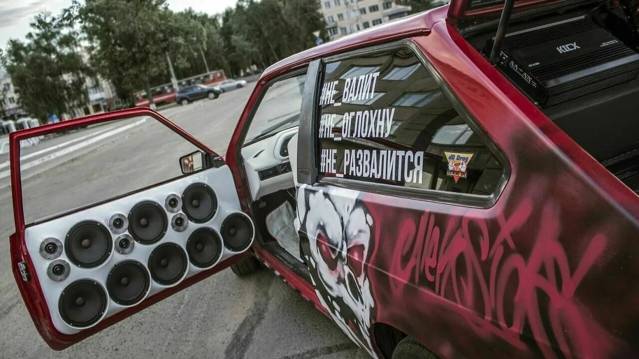 Машина колонка музыкальная. Басы в машину. 2172 автозвук. Крутая молодежная музыка в машину. Динамики урал саунд.