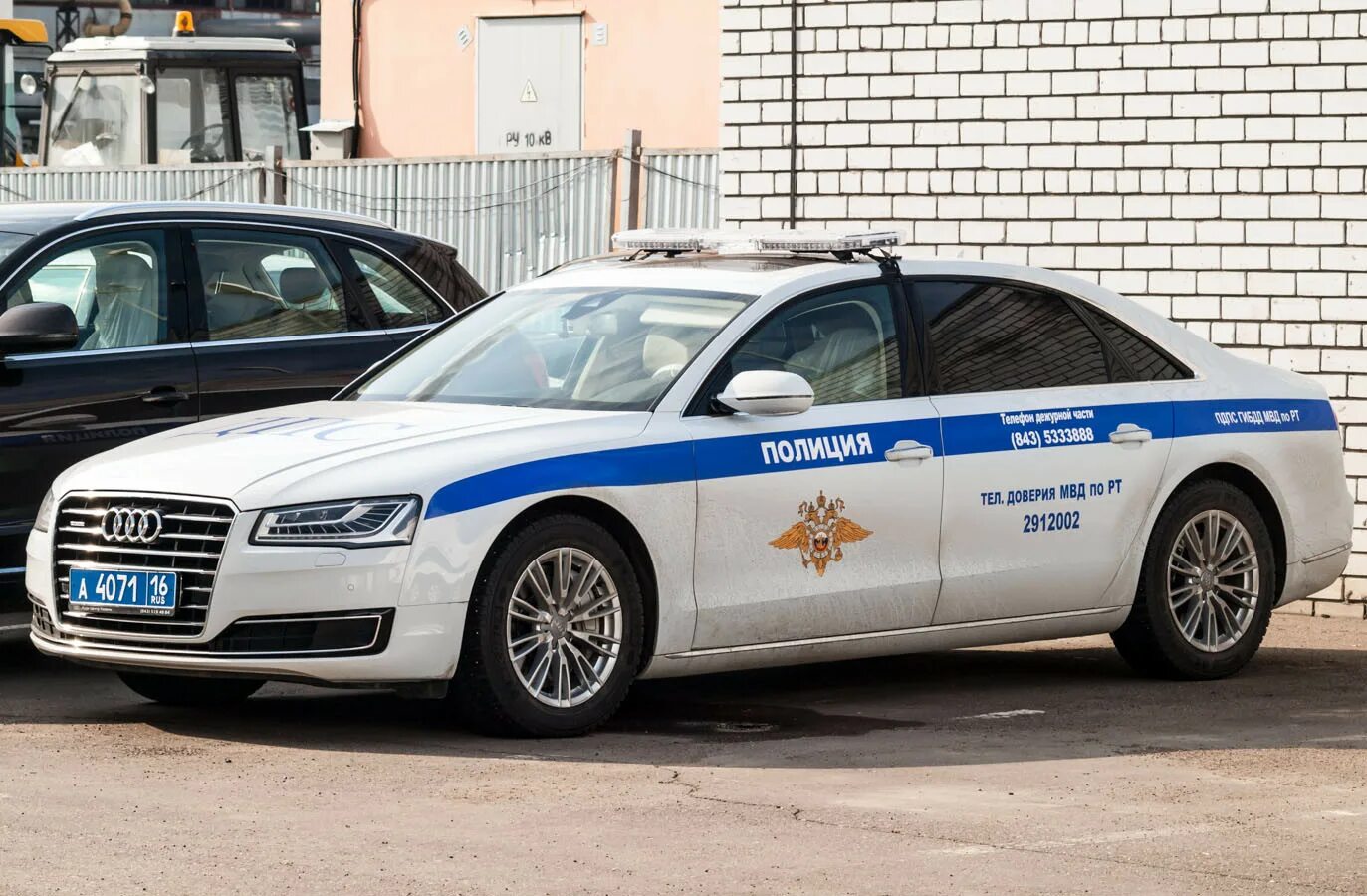 Ауди р8 полиция. Audi r8 ДПС Санкт-Петербург. Audi a8l Полицейская. Ауди р8 полиция в России. Дпс питера