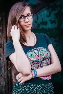 Хрусталева 13