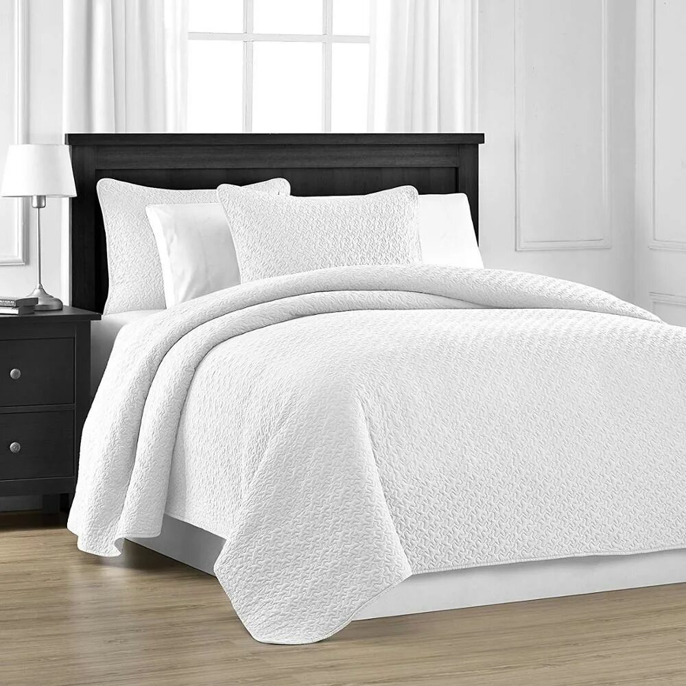 Покрывало белое фото. Flora bedspread coverlet size 260*260. белый плед на кровать. белое стеганое покрывало. белое покрывало на кровать.