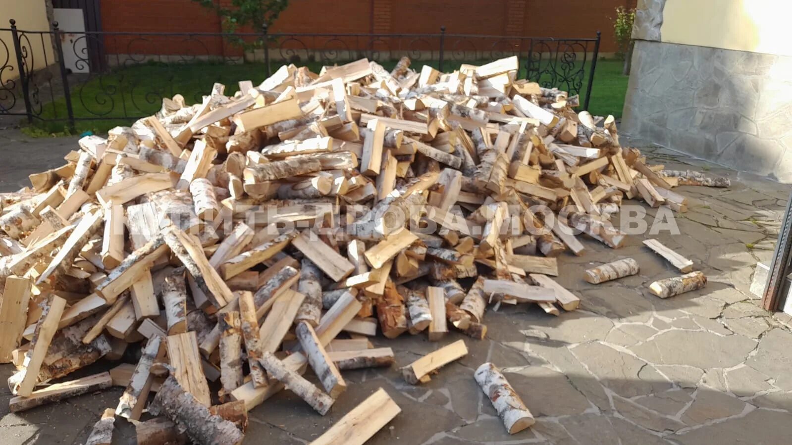 Дрова. Дрова купить. Дрова березовые ногинск. Дрова березовые ногинск. Дрова берёзовые колотые.