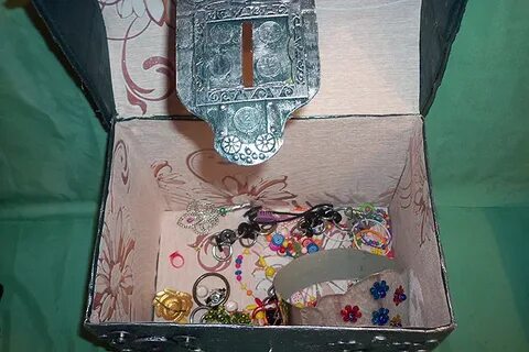Найди коробочки