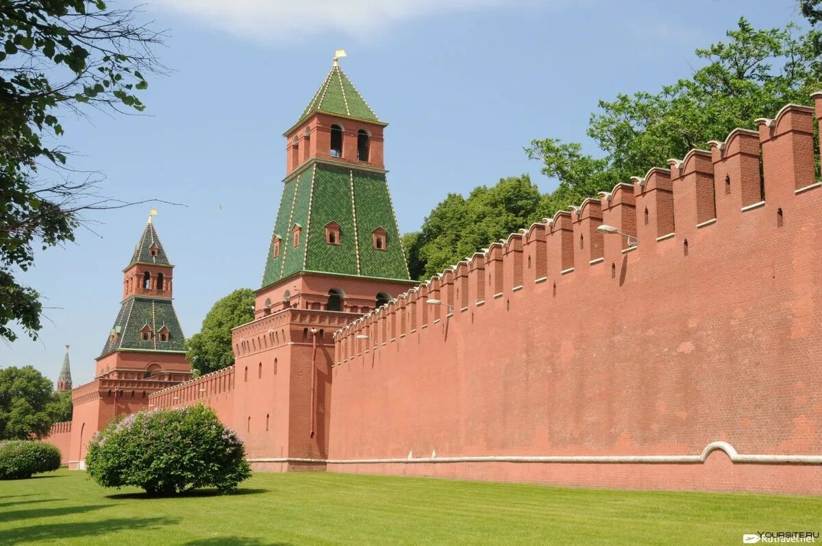 Самая высокая кремлевская башня. Соборная башня Московского Кремля. Стены и башни Московского Кремля. 20 Башен Московского Кремля. Кремль Москва Крепостная стена.