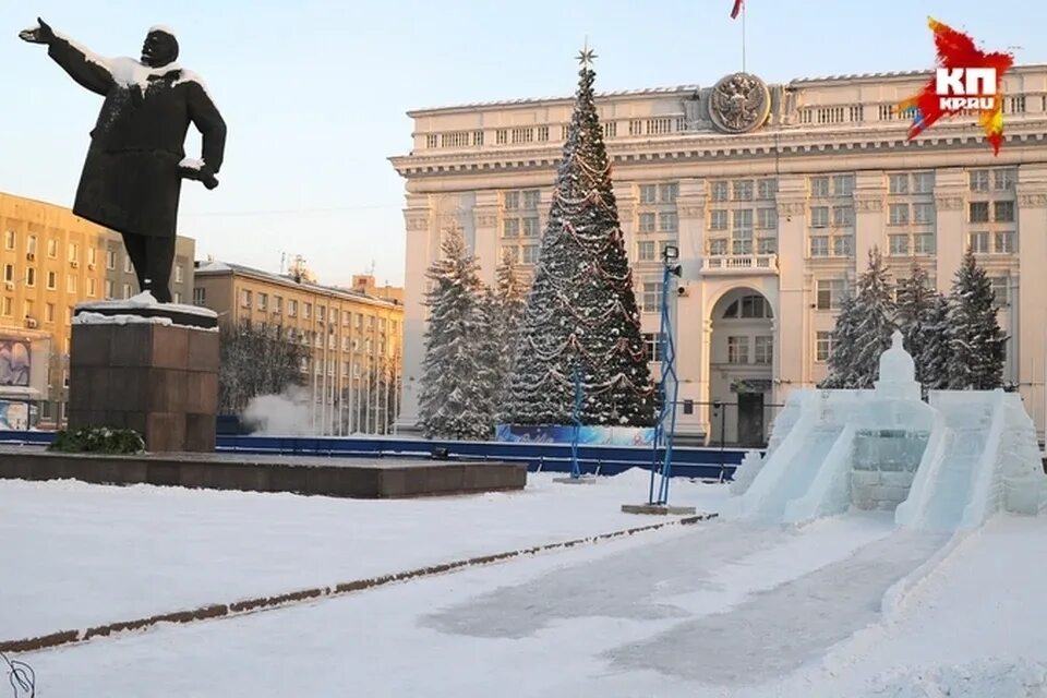 Кемерово площадь фото Власти Кемерова проверили и отремонтировали электрокоробы на площади Советов