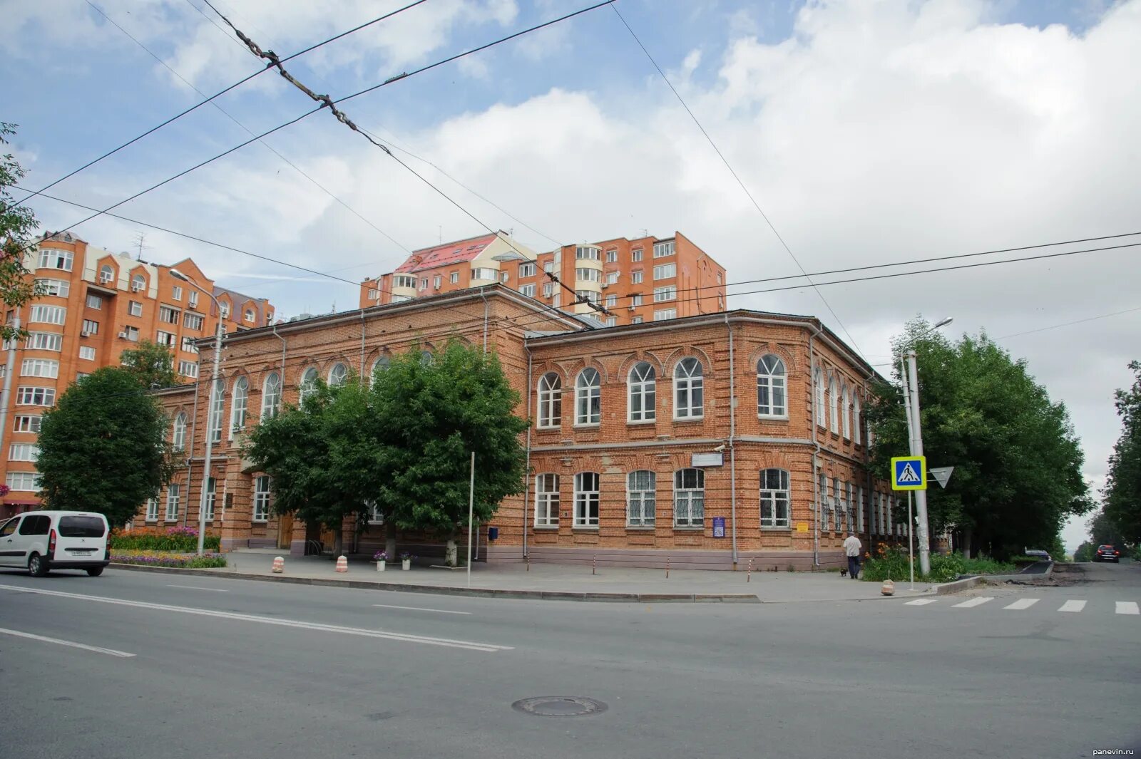 Коммунистическая 19 уфа. Факультет романо-германской филологии башгу. Романо германский факультет уфа. Башкирский государственный университет преподаватели башгу. Фргф башгу уфа.