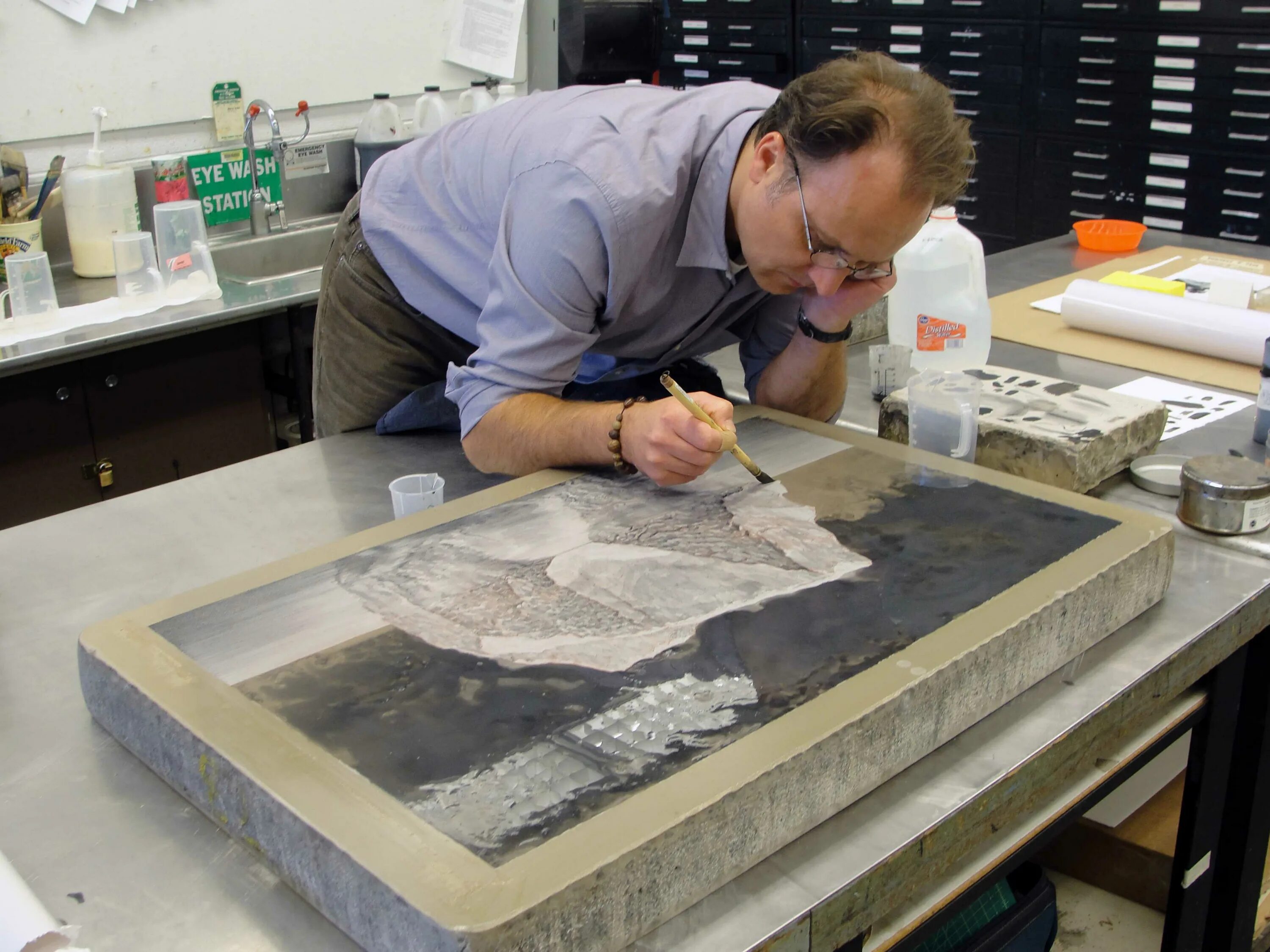 Ищем архитектора. Материалов в процессе работы она. Отделка квартир мастера. Сборщик рекламной продукции. Офорт процесс.