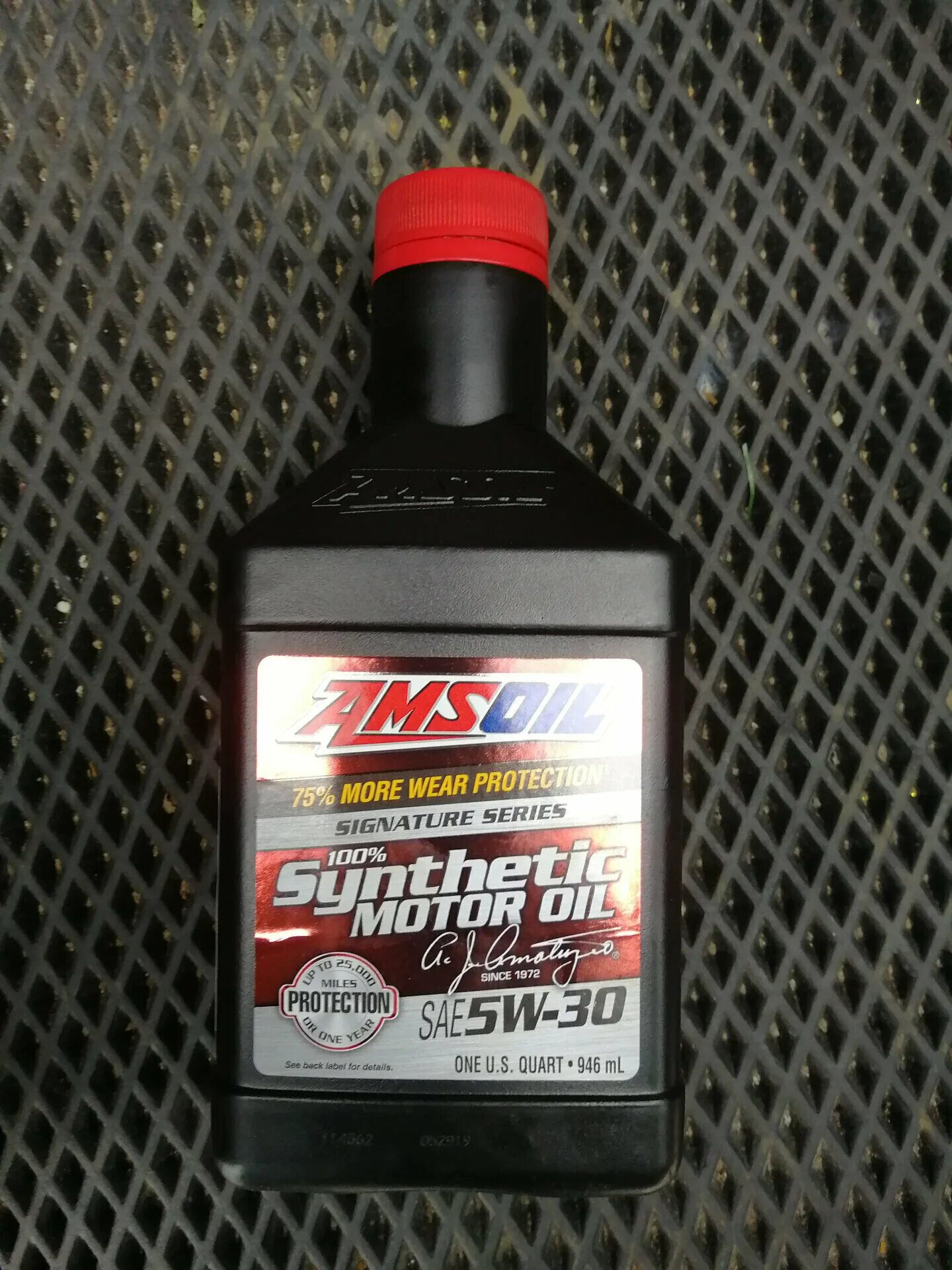 Signature series synthetic. AMSOIL 5w30. AMSOIL Signature Series Synthetic Motor Oil SAE 5w-30. Масло AMSOIL 5w30. Signature Series 0w-20 Synthetic Motor Oil 3.75.