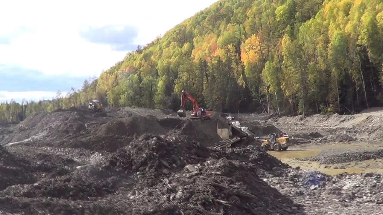 Зейский рудник амурской области. Прииск Октябрьский Зейского района. Прииск Октябрьский Зейского района Амурской области. Амур Зейский район золотодобыча. Прииск Дамбуки Амурская область.