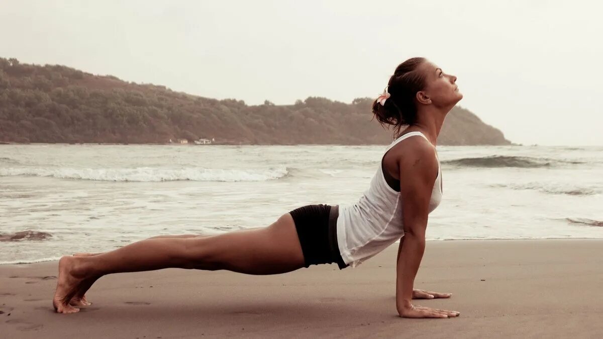 Йога. Красивые позы в йоге девушки. Хатха йога. Йога для стройности. Йога лица еленой