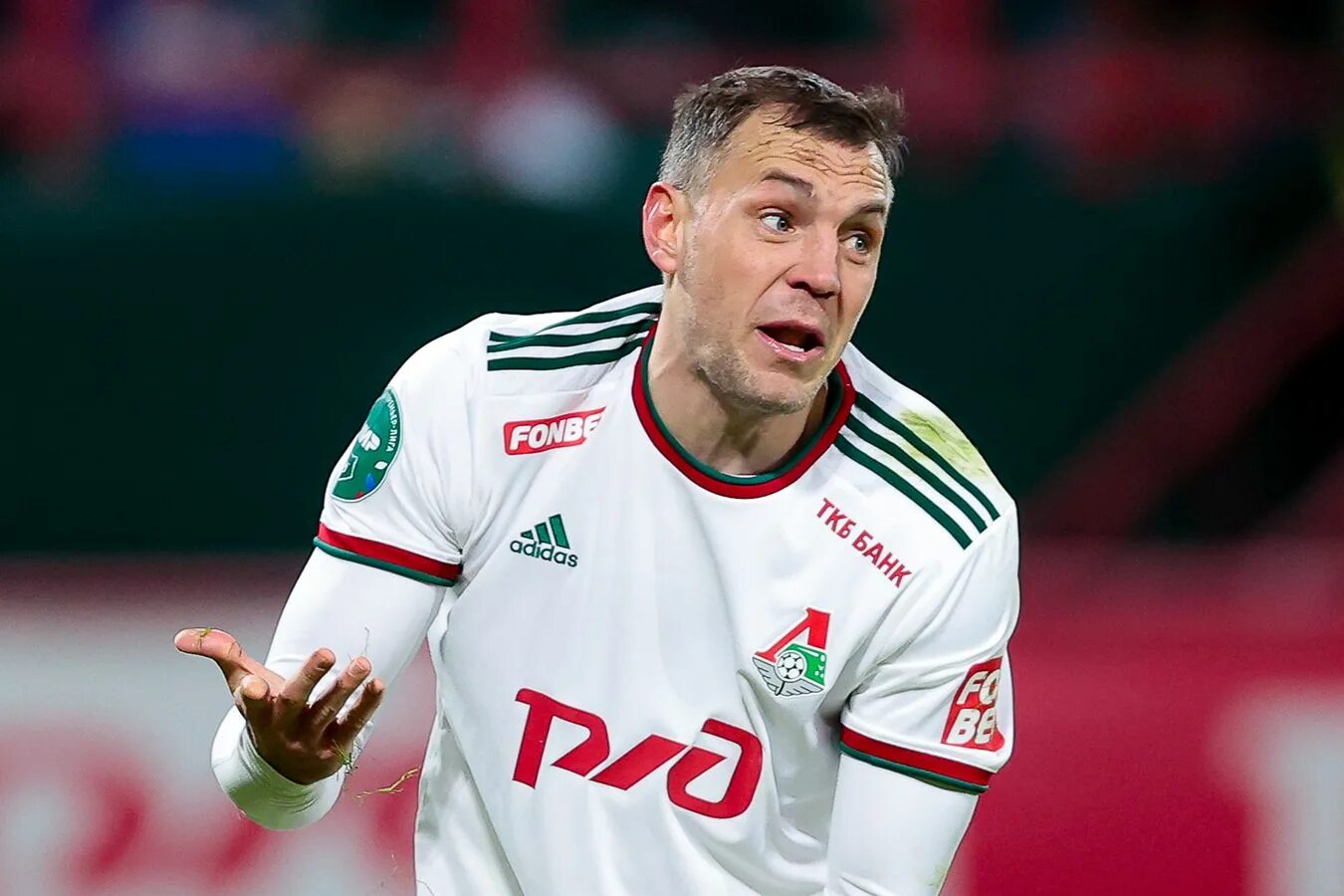 Дзюба почему не играет сегодня за локомотив. Дзюба локомотив. дзюба 2025.