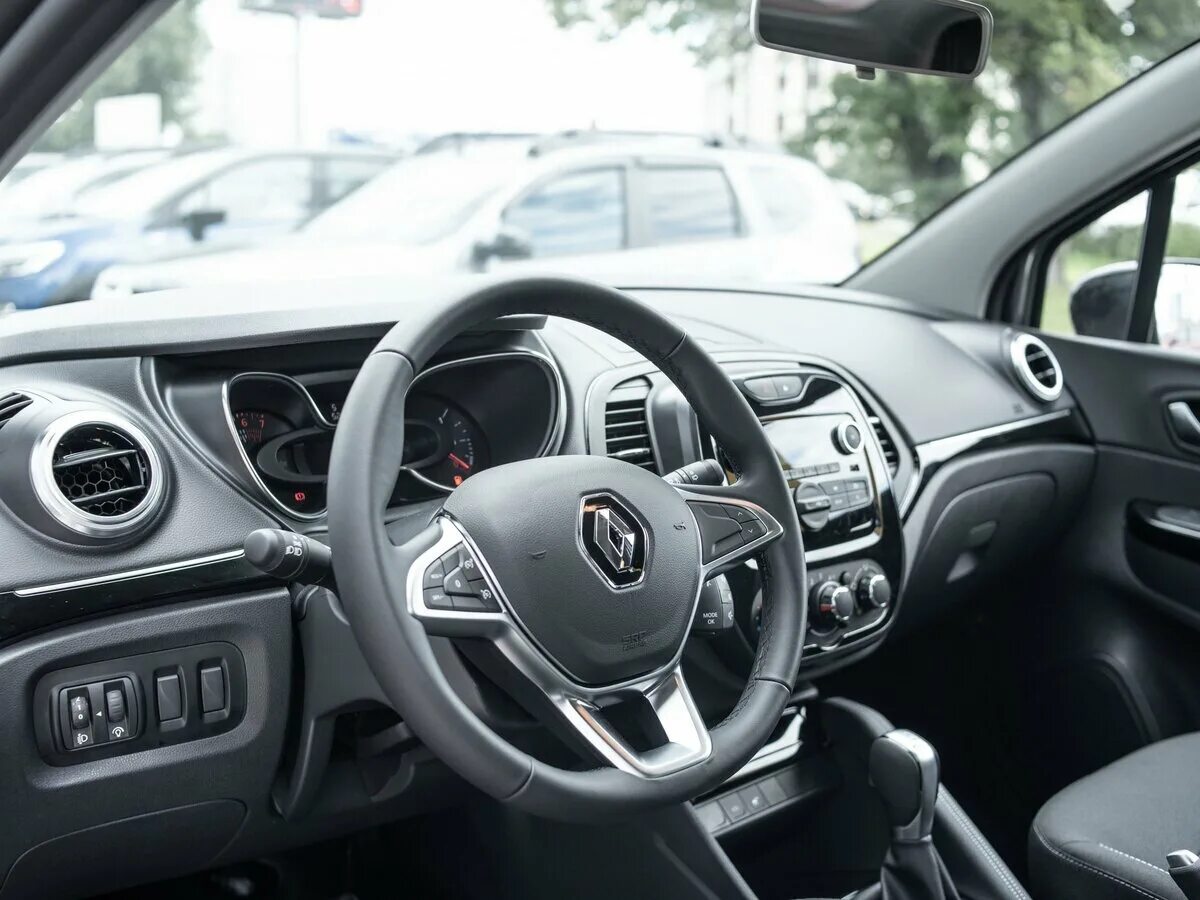 Renault Kaptur получил новую коробку передач :: Autonews
