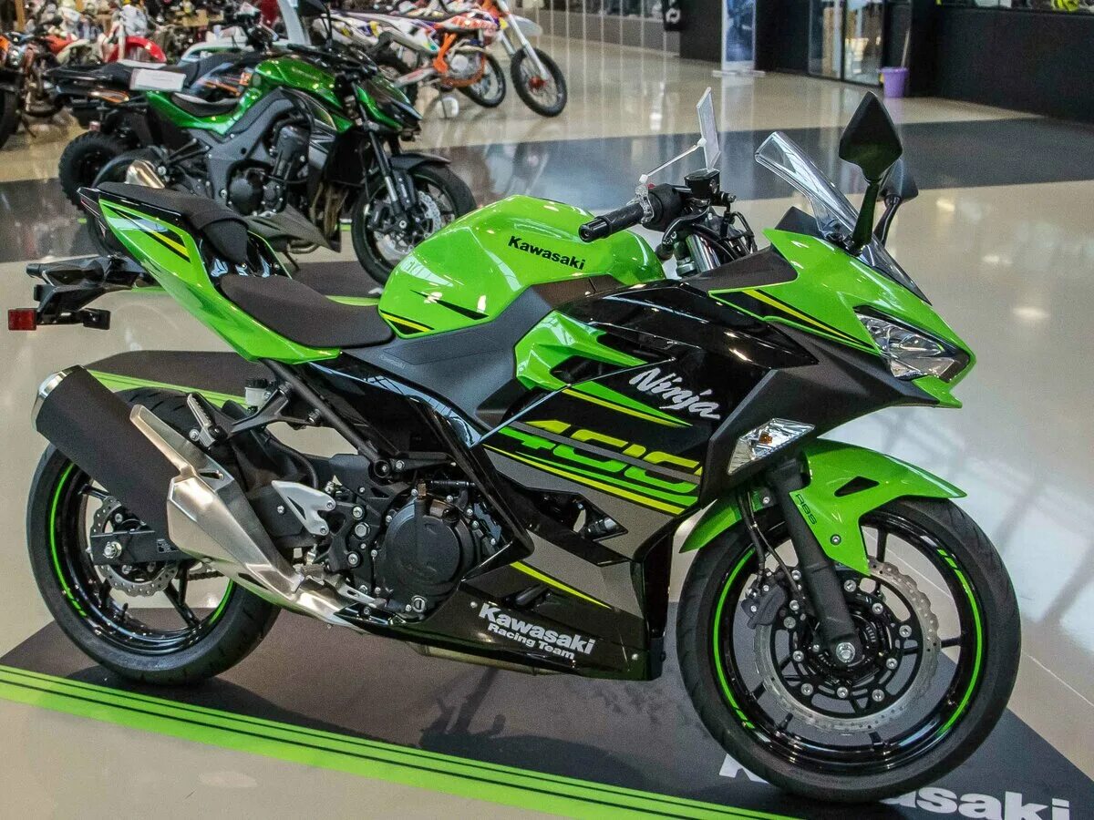 Kawasaki 400 купить. Kawasaki Ninja 400. Мотоцикл Kawasaki Ninja 400. Kawasaki Ninja 400 2019. Kawasaki Ninja 400r 2019.