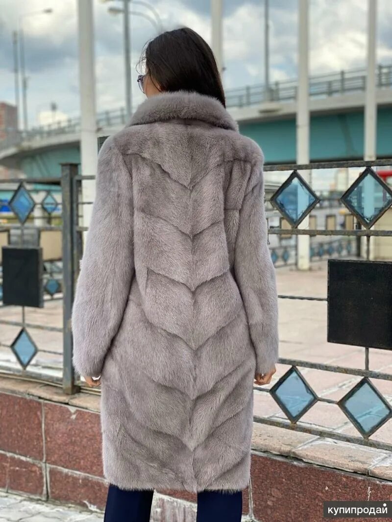 Шуба из норки елочка. Блюфрост шуба. Шуба елочкой. Шуба елочкой. Норковая шуба паркетная раскладка.