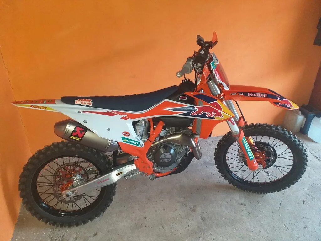 Avantis a5. Avantis копия ktm. China motors. Копия ктм. Ktm 300.