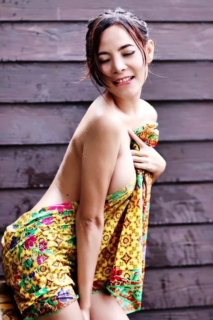 Bali hot