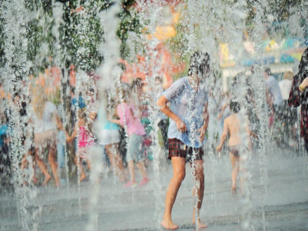 ливень. нужен дождь. идет дождь. дети дождя. точно дождь есть.