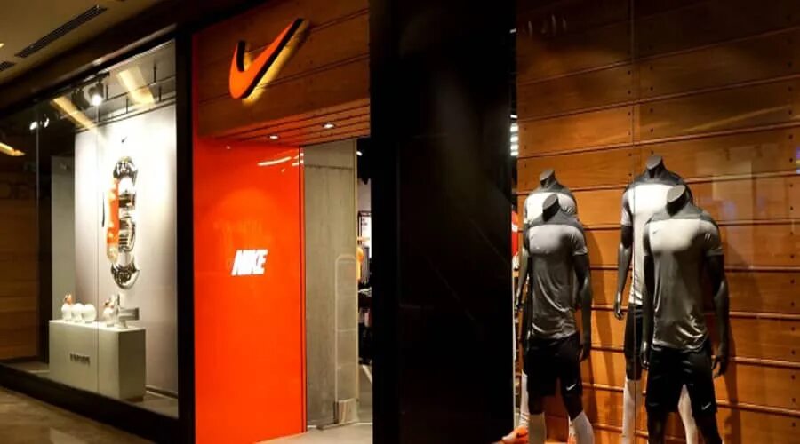 Найк в Стамбуле. Найк в Стамбуле Джевахир. Nike магазин. Магазин Nike в Стамбуле. Где находится найк