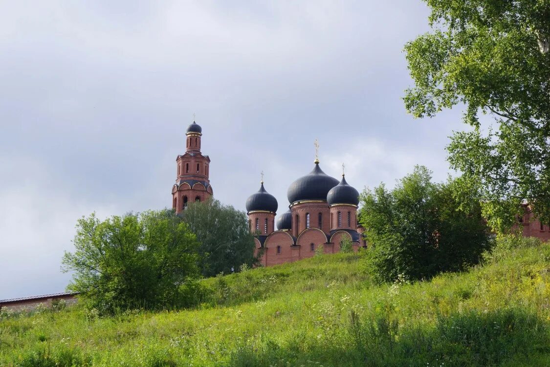 Свято георгиевский монастырь кустики. Успенский Свято-Георгиевский монастырь святые кустики. Успенский Свято-Георгиевский мужской монастырь. Свято Георгиевский монастырь Башкирия. Святые кустики монастырь Башкирия.