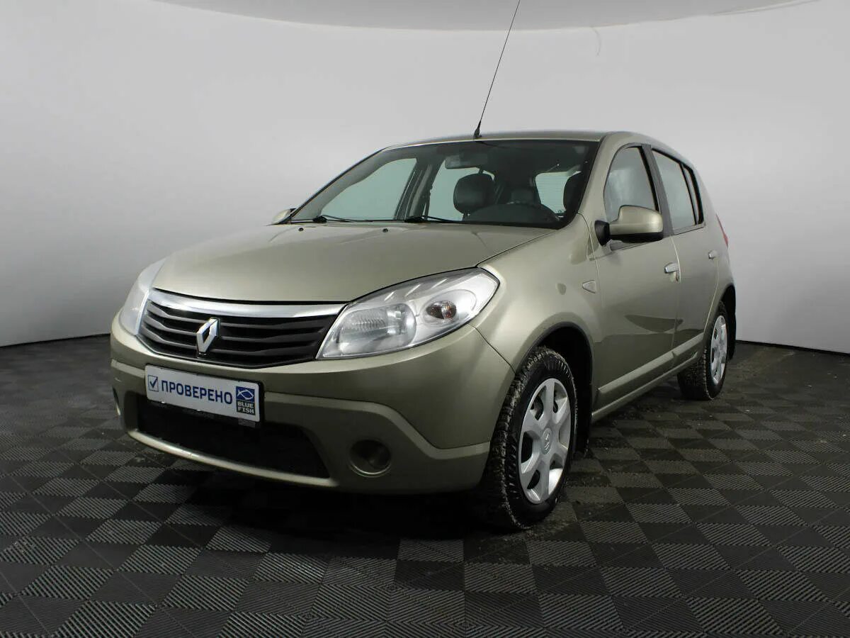 Renault sandero цвет. Рено Сандеро 2013. Renault Sandero 2013 года. Рено Сандеро бежевый 2013. Рено Сандеро 1.6 2013 года.