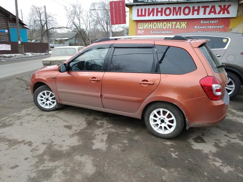 Калина 1 универсал. Диски на калину 2 универсал. Калина универсал r16. Калина 2 универсал на литых дисках. Калина универсал р14.