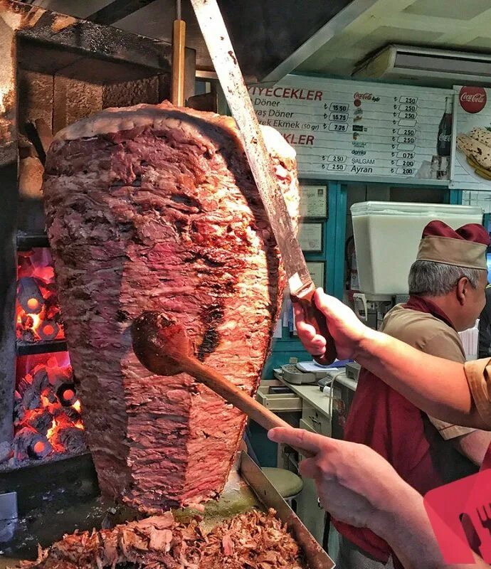 Вкусный человек. Ели бог мясо. Ели бог мясо. Мясо реклама баннер. Турецкий повар нусрет гокче.