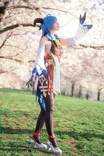 Ganyu genshin cosplay
