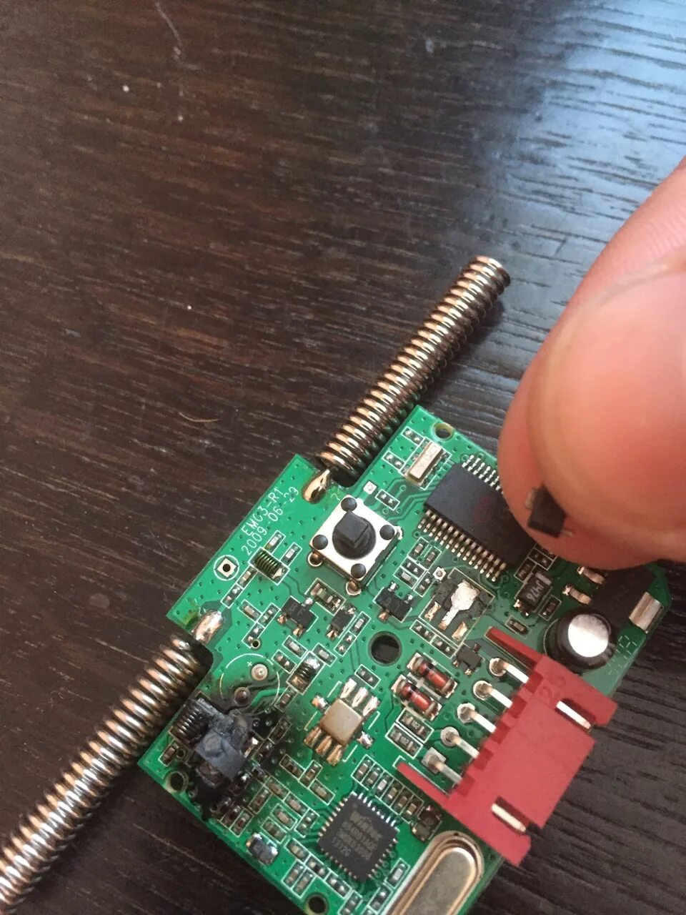 Антенна рэмо bas-1132-usb усилитель. Логопериодическая антенна квадрат 10 -28 мегагерц. Антенна на рекстон 2. Разборка антенны. Неисправная антенна.