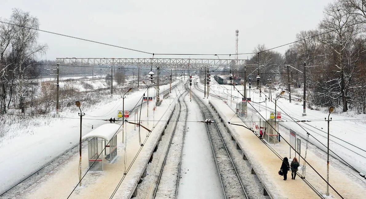 Икша снять. ЖД станция Икша. Икша Московская область. Дмитровский район ЖД станция Икша. Икша поселок.