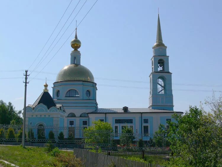 Город недельное. Село недельное храм Покрова Пресвятой Богородицы. Недельное Калужская область храм Покрова Пресвятой Богородицы. Село недельное Малоярославецкий район Калужская область. Малоярославец село недельное.