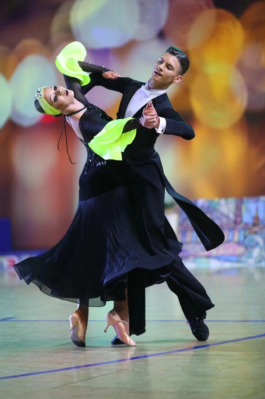 Танцевальная карьера. Соревнования по бальным танцам. Сочи опен 2022 бальные танцы. Russian open breaking championships. Спортивные бальные танцы.