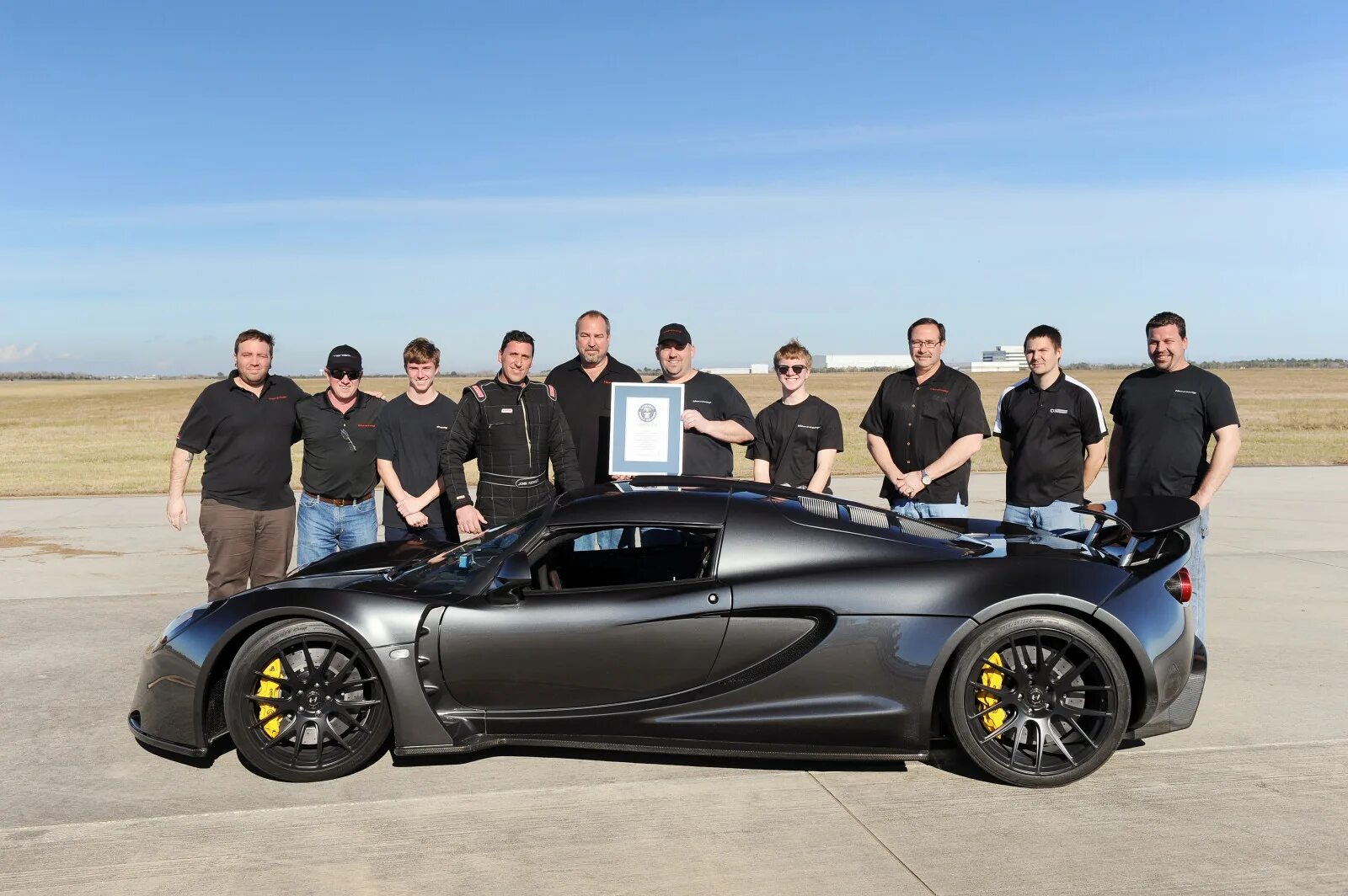 Hennessey Venom gt. Hennessey Venom gt — 435 км/ч. Hennessey Performance. Venom gt500cr. Bugatti 12