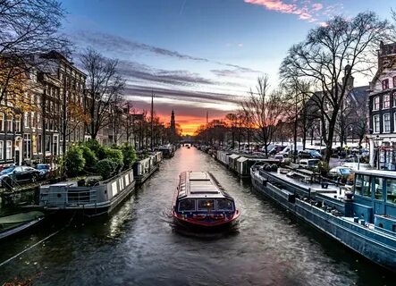 Holland city