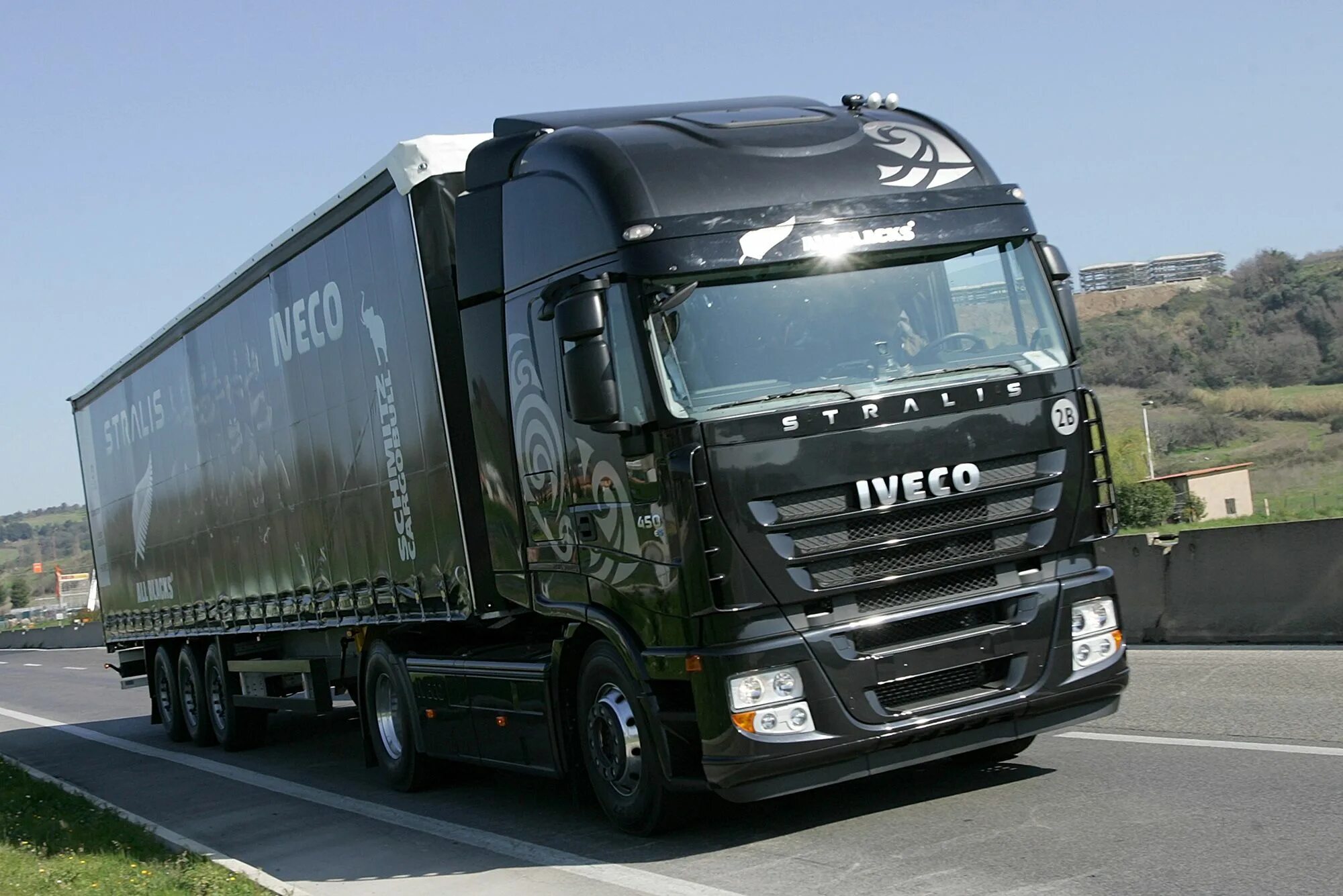 Грузовые автомобили европы. Iveco Stralis 2000. Фура Ивеко Стралис. Грузовик фуры Ивеко Стралис. Тягач Iveco Stralis.