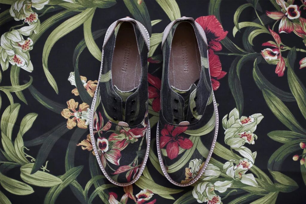 Print shoes
