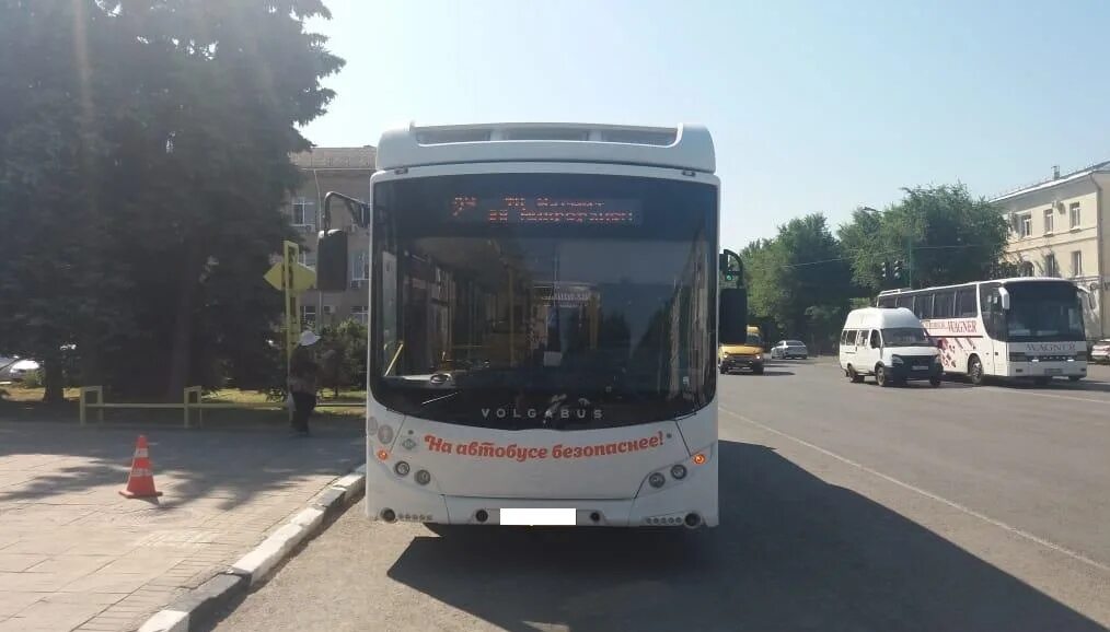 Пригородный автовокзал волгоград. Волжский автовокзал волгоград. Волжский автовокзал волгоград. 123 автобус волгоград. Автовокзал волжский 6 платформа.