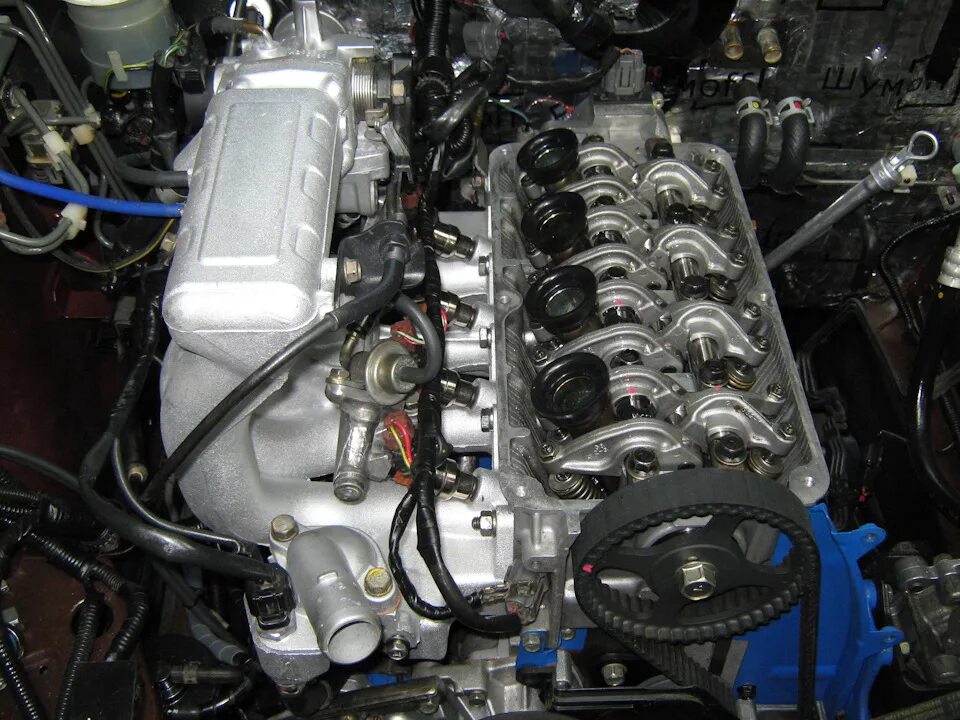 Мицубиси паджеро 2 двигателя. Mitsubishi Pajero Junior двигатель. 4a31 двигатель. Двигатель Мицубиси Паджеро Джуниор. Клапан 4а31 Джуниор.