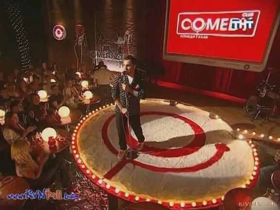 камеди клаб новогодний выпуск тнт 2009. камеди клаб новый год песни. камеди клаб новогодний выпуск 2019. камеди клаб зураб матуа андрей аверин дмитрий сорокин и марина кравец. камеди клаб новый год 2022.