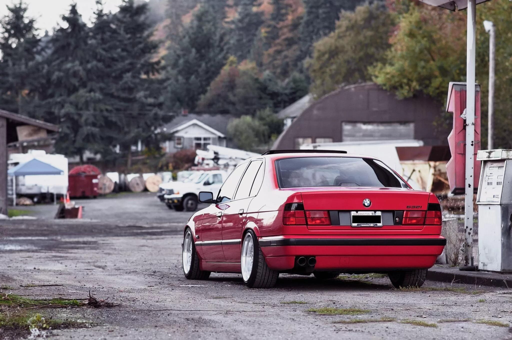 Е34 красная. BMW m5 e34 Red. BMW e34 красная. BMW m5 e34 красная. BMW e34 Tuning.