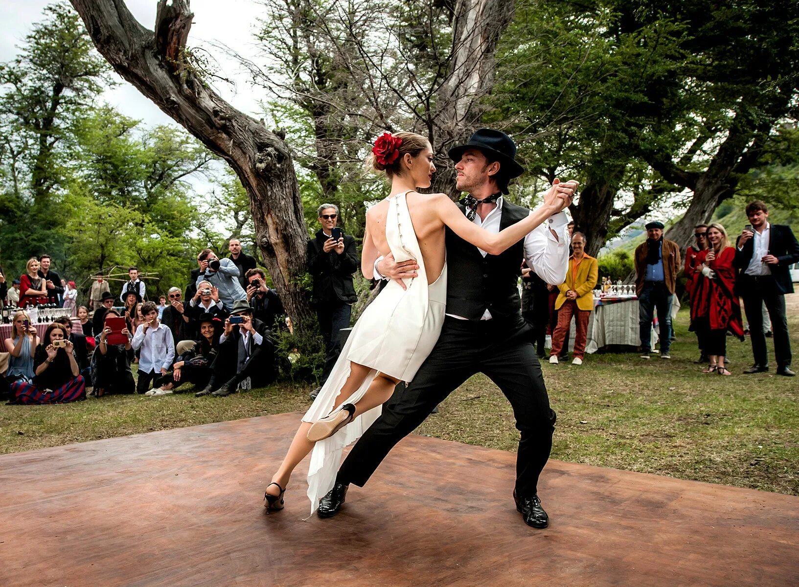 Песни под танцы на свадьбу. Свадебный танец. Танцы на свадьбе. Свадьба в стиле танго. Свадьба в испанском стиле.