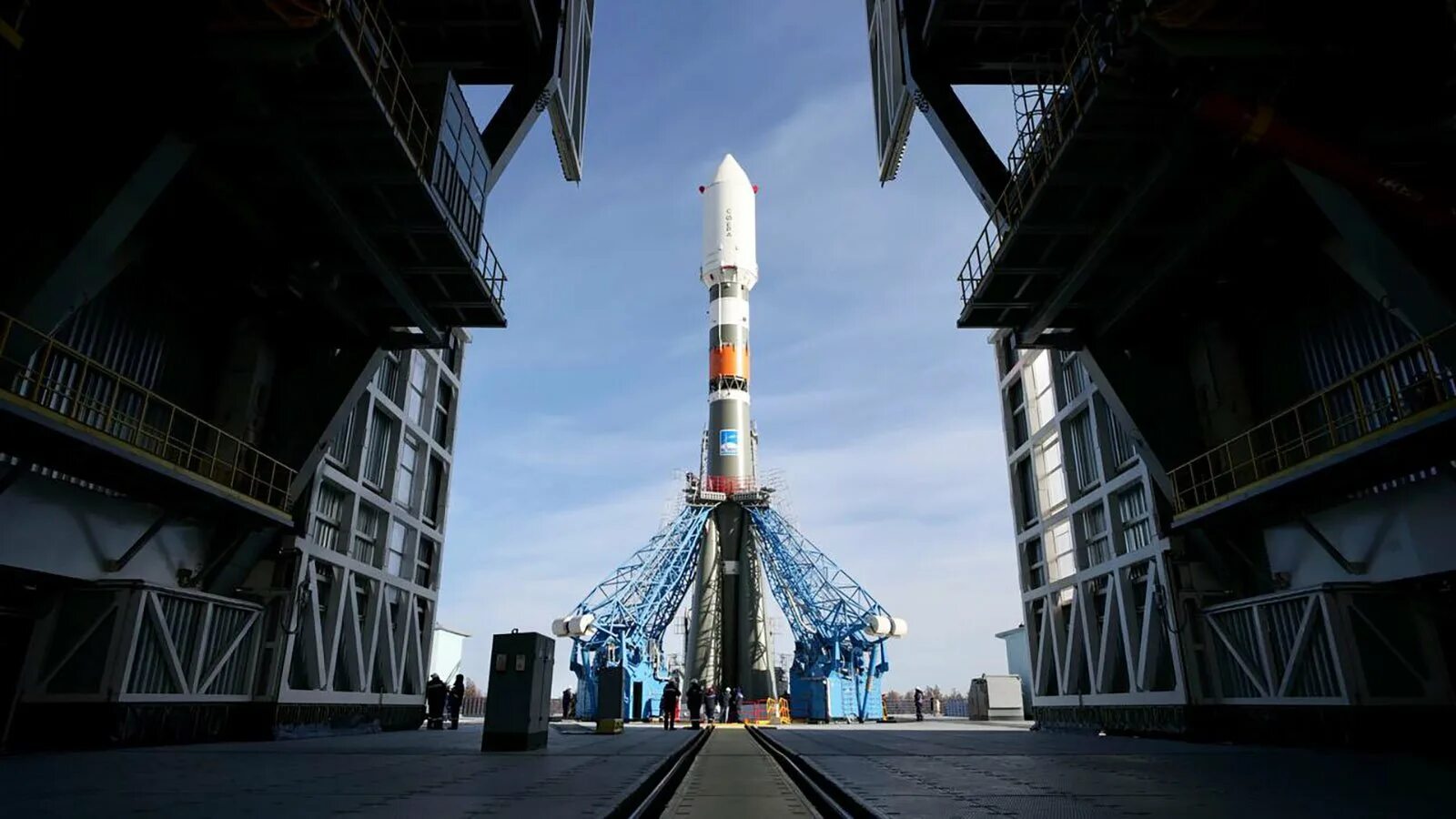 Запуск ракеты с космодрома восточный 2024. Ракета-носитель Союз-2.1б. Союз 2.1б РБ "Фрегат". Роскосмос космодром Восточный. Скиф-д Спутник.