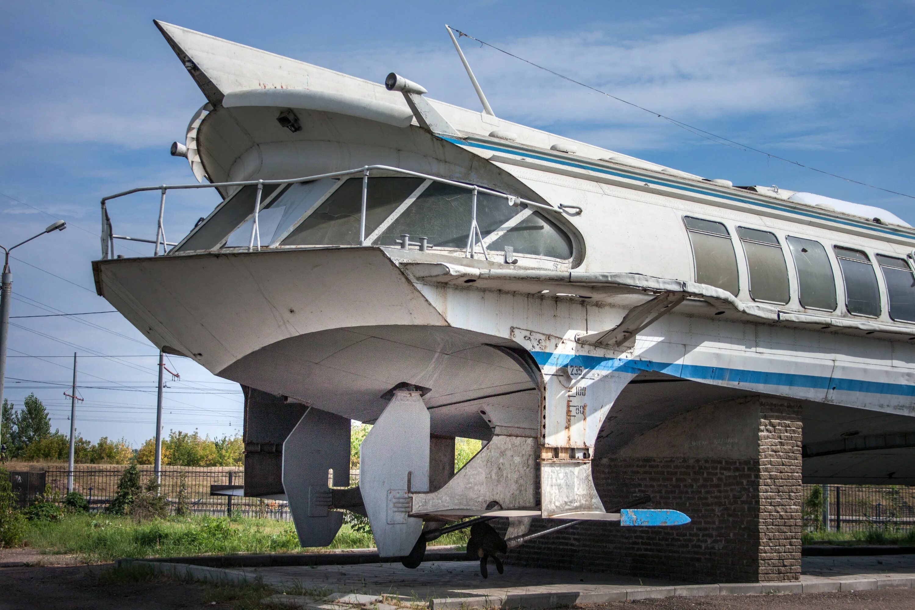 Корабль на подводных крыльях