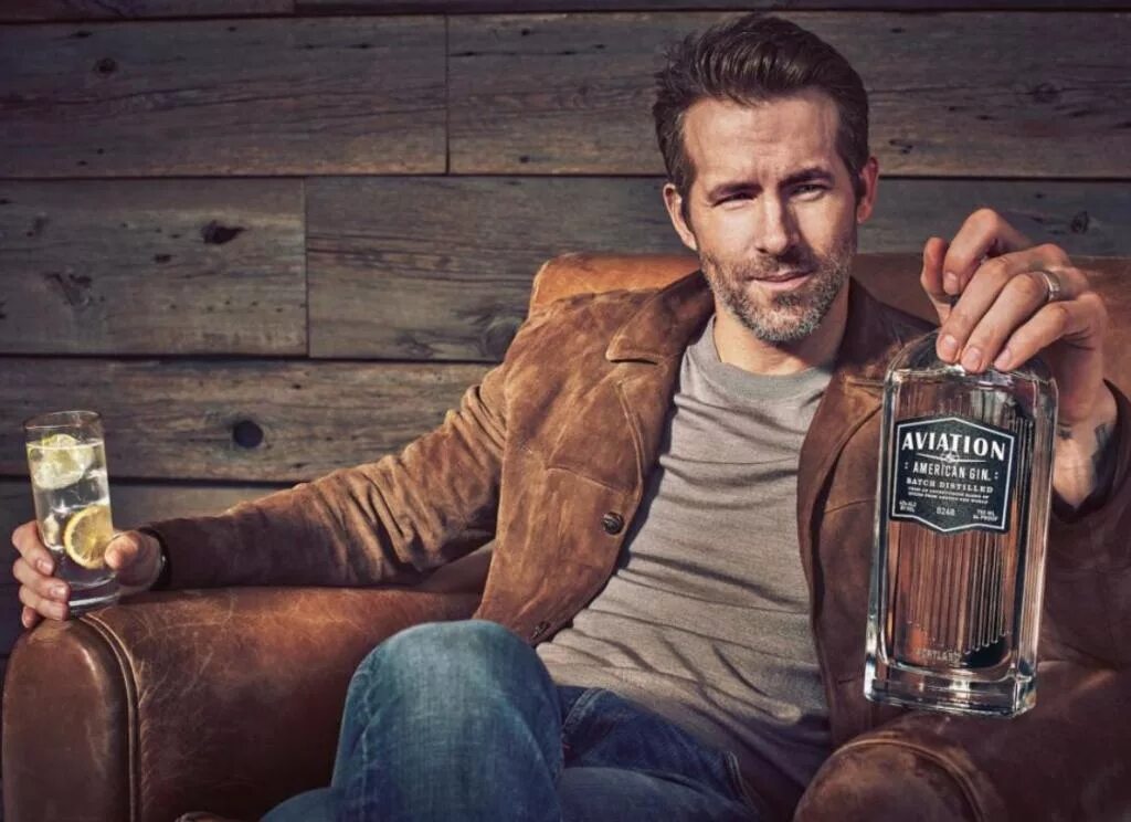 Напиток хемингуэя. Виски Райана Рейнольдса. Ryan Reynolds Aviation Gin.