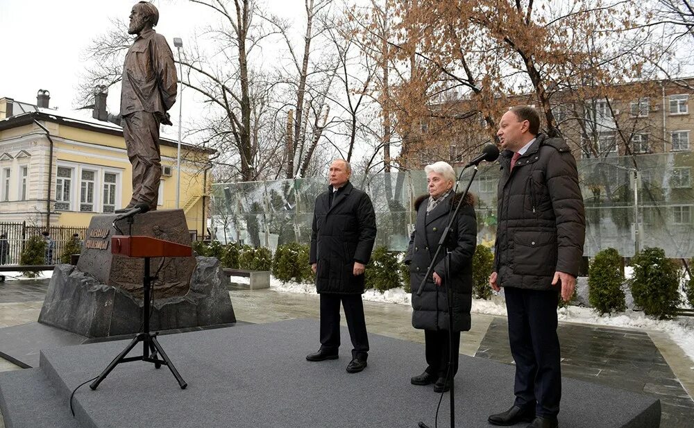 А и солженицын создатель какого памятника. Памятник солженицына в москве. памятник александру солженицыну в москве.