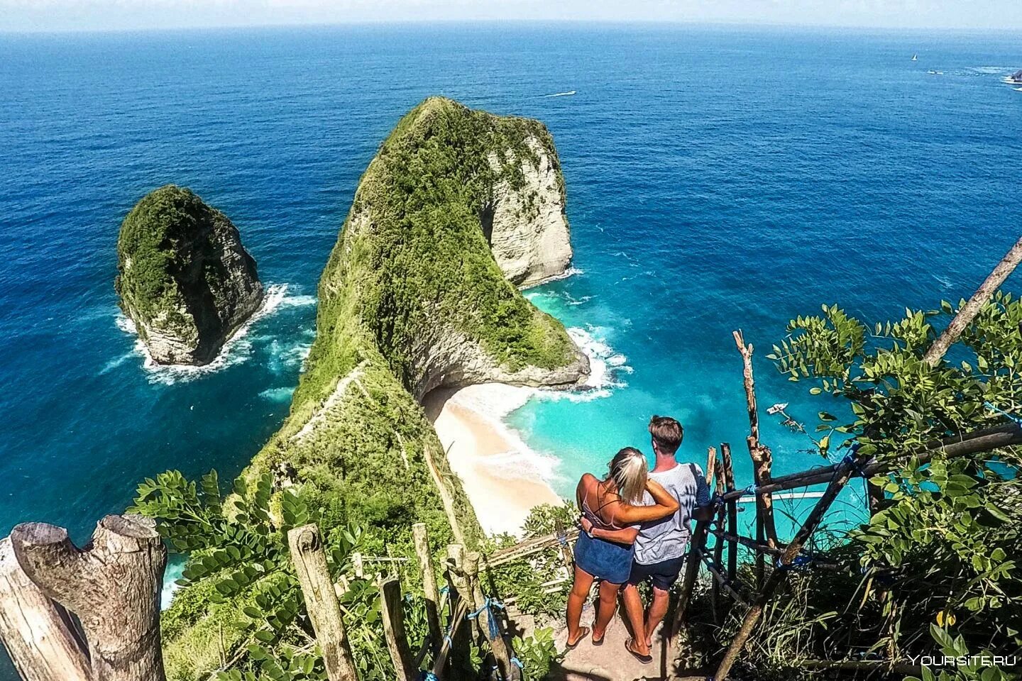 Остров Нуса-Пенида, Индонезия. Нуса Пенида Бали. Пляж Нуса Пенида Бали. Пляже Келингкинг, Нуса Пенида, Бали.