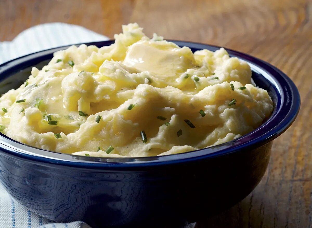 Картофельное пюре рецепты. Полезные блюда картофельное пюре. mashed potato. пюре картофельное с белыми точками. клипарт mashed potatoes.